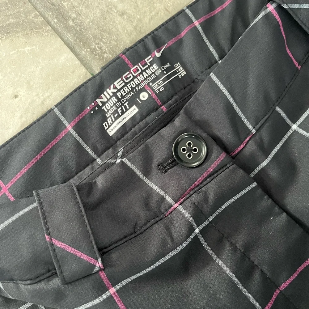 NikeGolf Dri-Fit Black and Pink Checkered Golf Pants - Picture 3 of 6